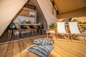 Glamping Stan Safari s podkrovím s 2 ložnicemi s výhledem na moře pro max. 4 osoby - foto 5