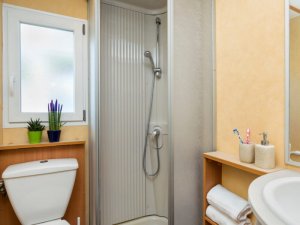 Maxicaravan Bürstner Midi pro max. 4+1 osob - foto 7
