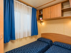 Maxicaravan Bürstner Midi pro max. 4+1 osob - foto 6