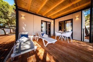 Deluxe Camping Villa pro max. 6 osob - foto 1
